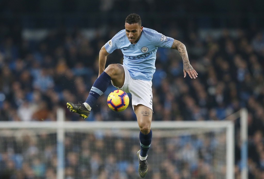  法甲冬窗关闭倒计时，巴黎压哨签下新后卫  