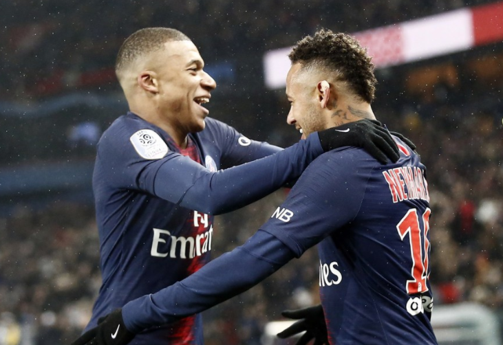  雷恩中场核心梅开二度助球队逆转布雷斯特