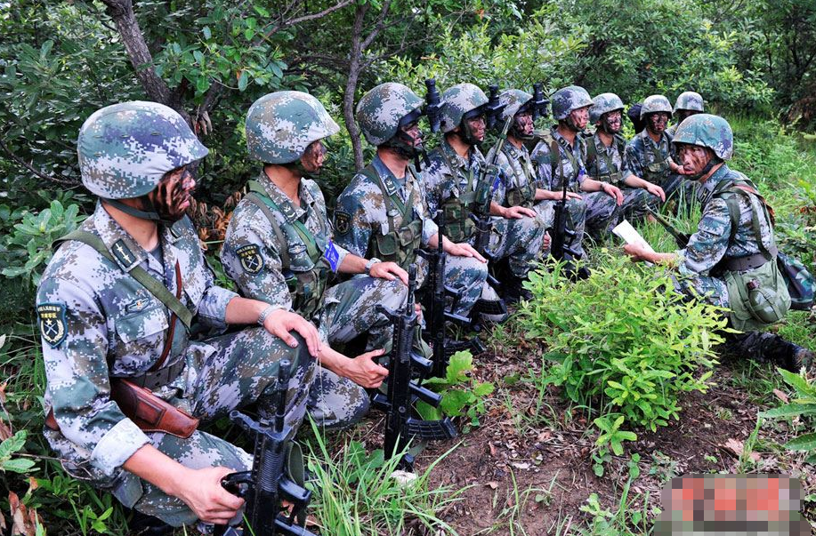  格勒诺布尔防守反击战术执行堪称典范